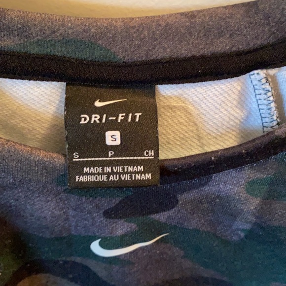 Nike Gatorade Camouflage Crop Sweater - Picture 2 of 5